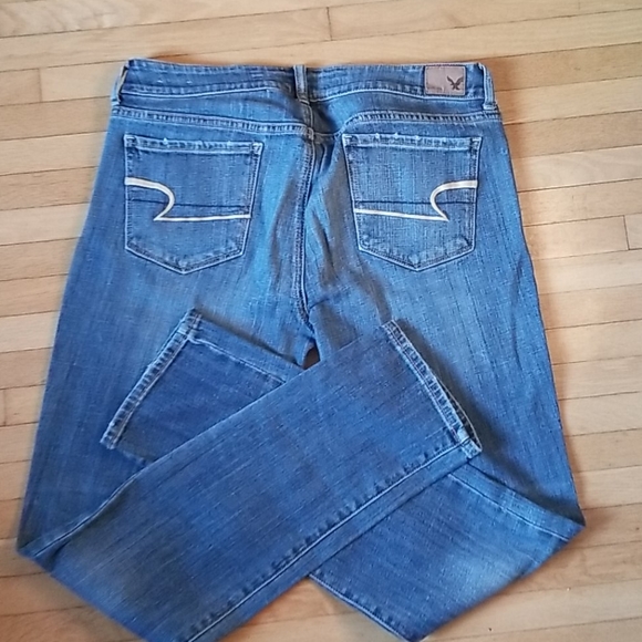 Pre-loved jeans. - Picture 2 of 5